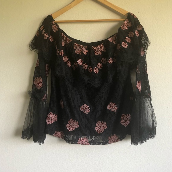 Adiva Black Floral lace off shoulders top size L - Picture 3 of 8